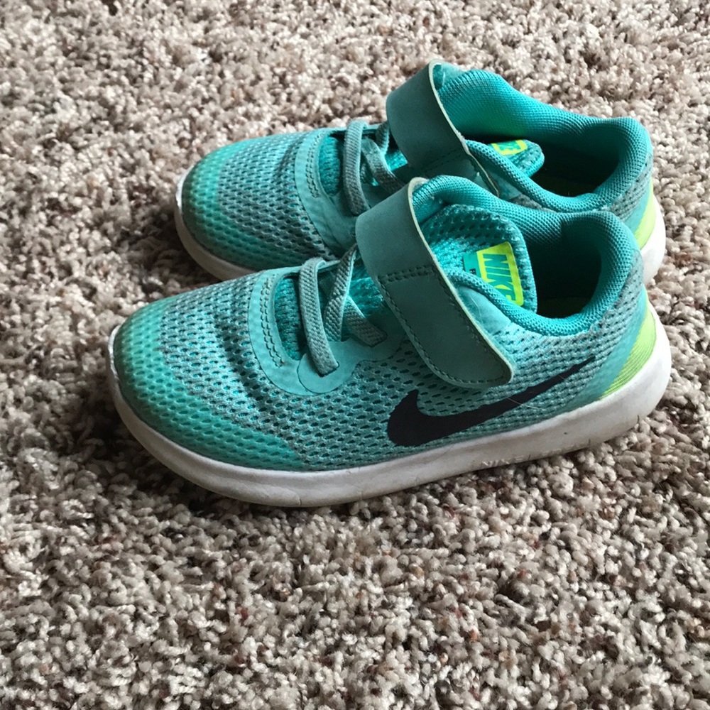 Girls Size 10 Nike Shoes